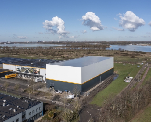 Nieuwbouw Klok Banden te Oud-Beijerland