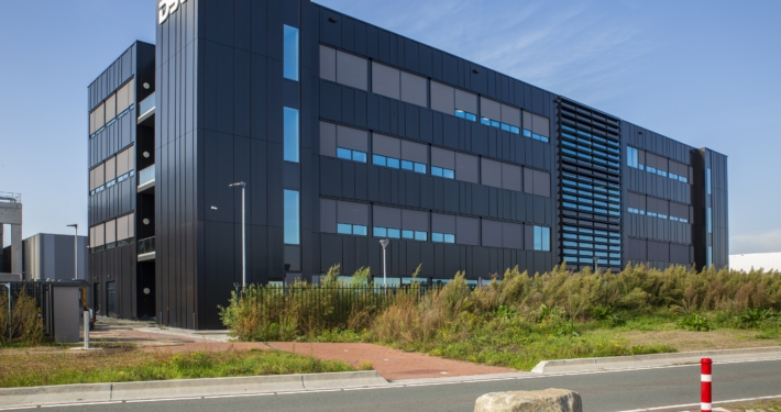 Nieuwbouw dubbeldeks warehouse te Venlo