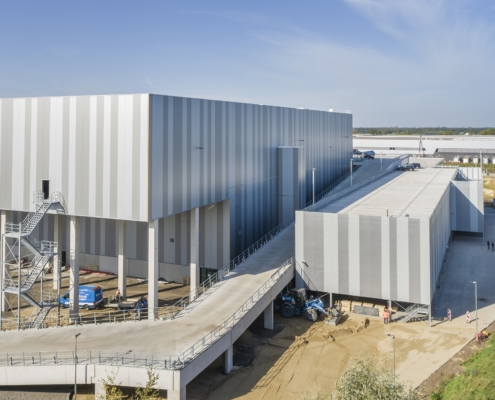 Nieuwbouw dubbeldeks warehouse te Venlo Nieuwbouw dubbeldeks warehouse te Venlo